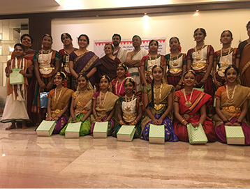 2017 - Sep Sharan Navratri Mahotsav